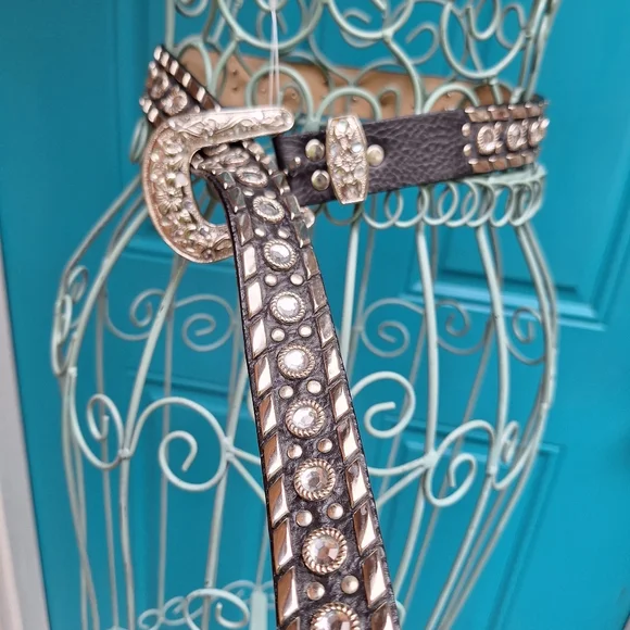 Studded Leather Belt Metal Rivets Silver Crystal Studs Womens italian Western Amazon.com: Western Rhinestone Silver Circle Studs and Cross  main image 2